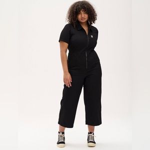Lucy & Yak Black Ragan Short Sleeve Jumpsuit Size 14 XL